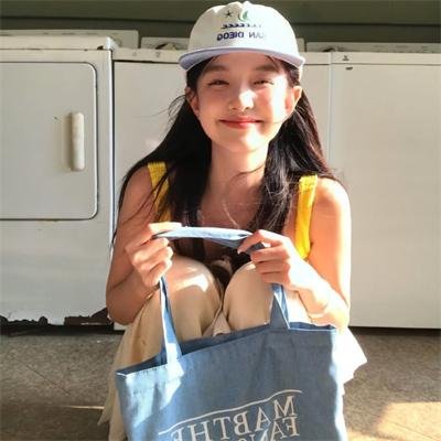 特务谜云